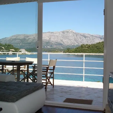 Perla - First Row By The Sea Apartmán Lumbarda