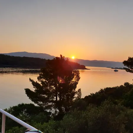 Apartman Perla - First Row By The Sea Lumbarda