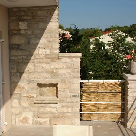 Perla - First Row By The Sea Apartman Lumbarda